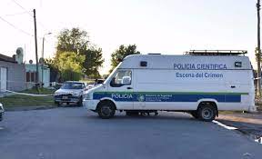 LA PLATA: Hallan muerta a una mujer con una bolsa de nylon en la cabeza en La Plata