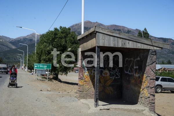 Bariloche sin servicio de transporte público: tercer día de paro de colectiveros