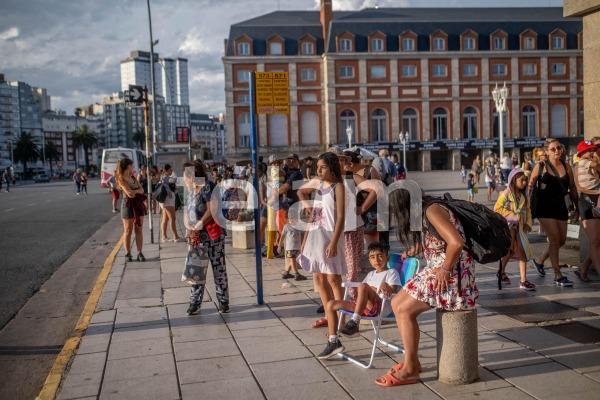 Paros de colectivos interrumpen el servicio en el oeste del GBA, en Mar del Plata y en Bariloche