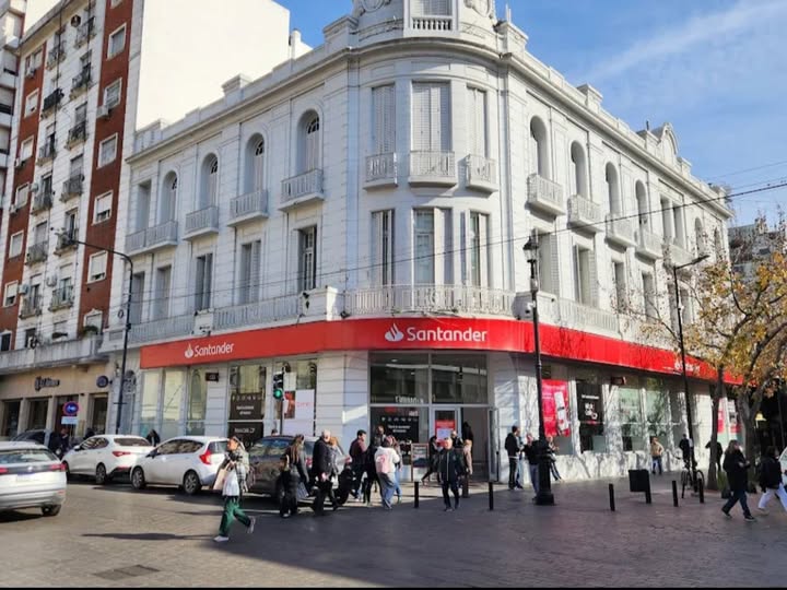 Violento robo millonario a un pasajero de DIDI en pleno centro de La Plata