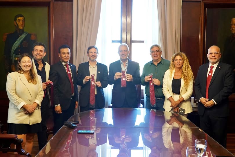 LA PLATA REUNIÓ A LA PRINCIPAL RONDA DE NEGOCIOS Y COMERCIANTES CHINOS DEL PAÍS*