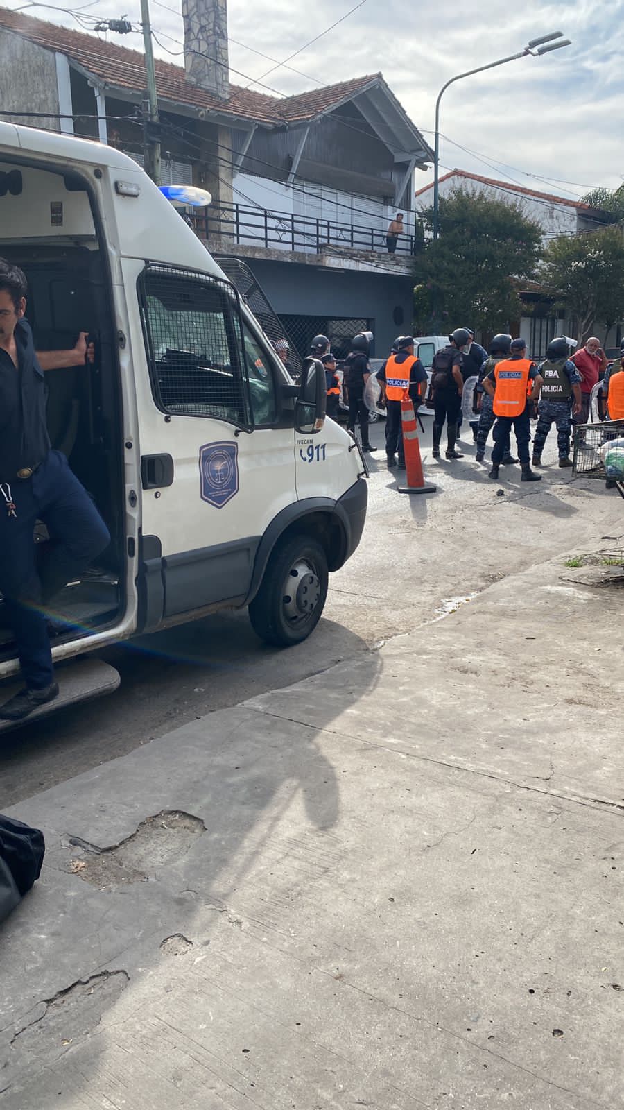 Parque Barón: Lomas de Zamora: intentaron recapturar un preso