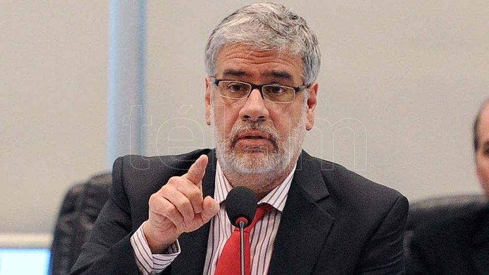  RENUNCIÓ ROBERTO FELETTI A LA SECRETARÍA DE COMERCIO INTERIOR