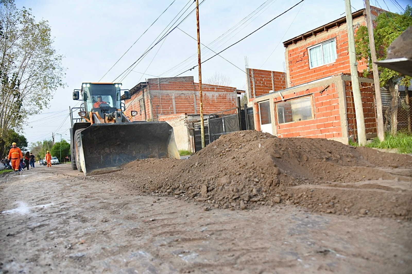 La Municipalidad inició una obra troncal en Altos de San Lorenzo  