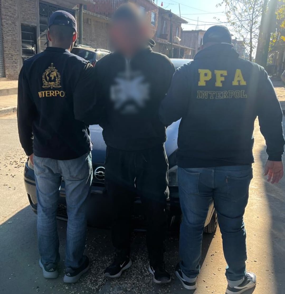 LA POLICÍA FEDERAL ARGENTINA DETUVO A UN CIUDADANO PERUANO CON PEDIDO DE CAPTURA INTERNACIONAL POR HOMICIDIO