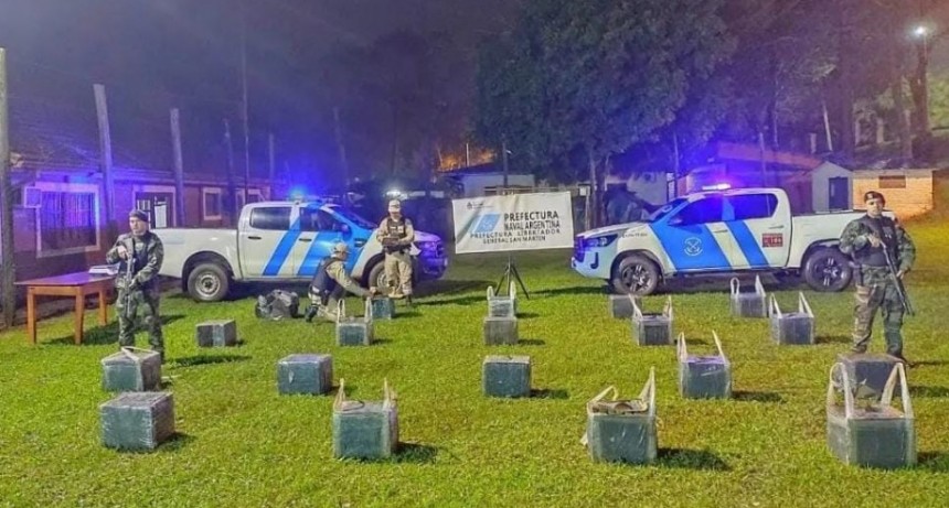 BOTE VERDE: PNA SECUESTRÓ MÁS DE 380 KILOS DE MARIHUANA EN MISIONES Y DETUVO A DOS HOMBRES