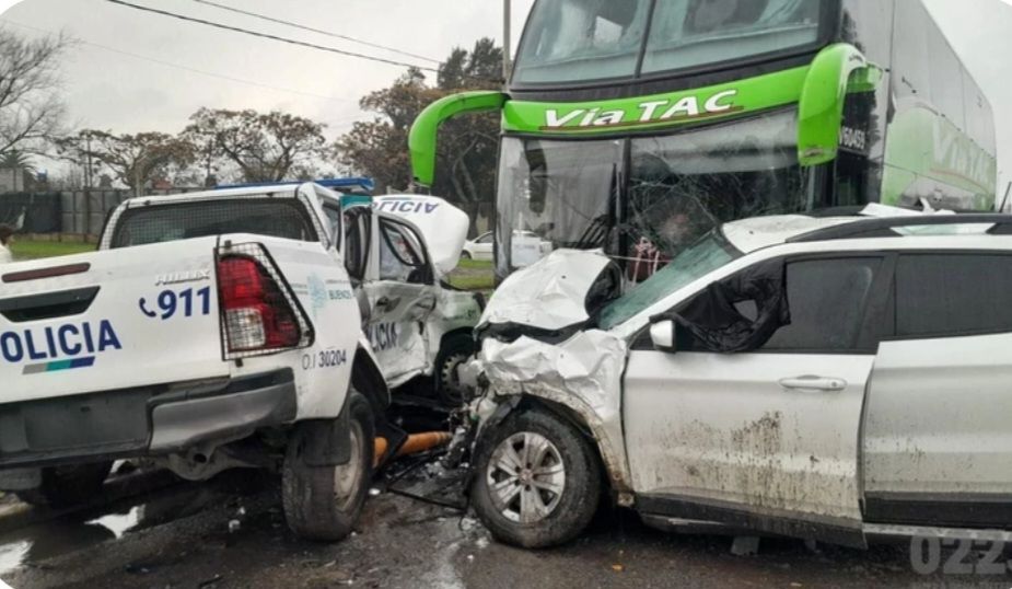 Un joven con problemas psiquiátricos se robó un patrullero.