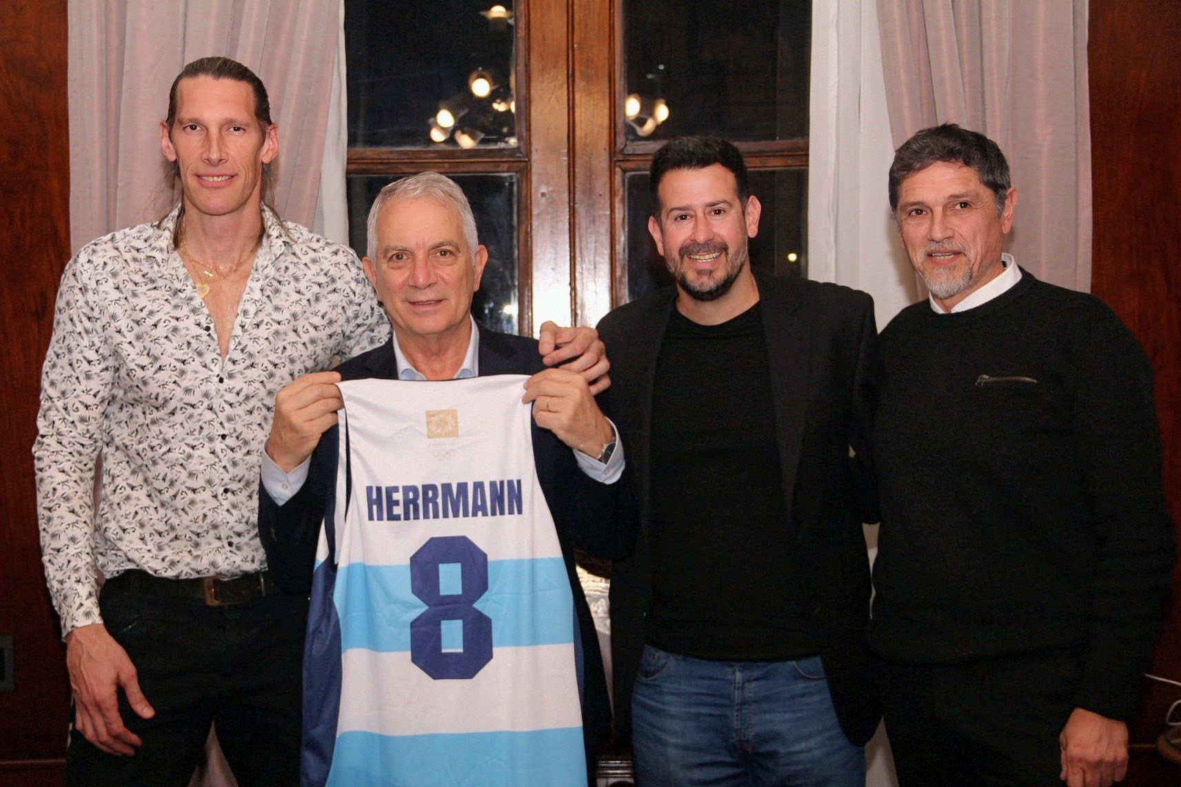 Walter Herrmann brindó una charla abierta sobre deporte, superación y valores en La Plata