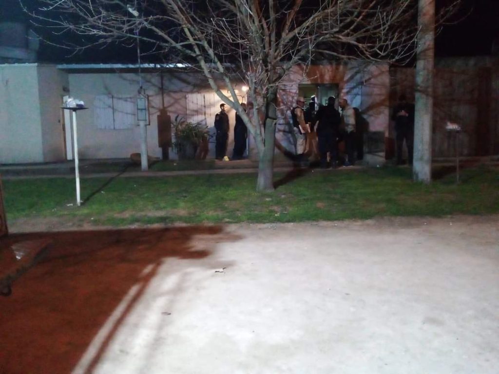 NECOCHEA: Un hombre fue internado en grave estado luego de enfrentarse a tiros con la Policía