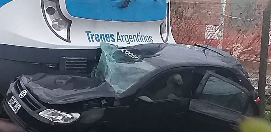 Wilde. Accidente en un paso a nivel