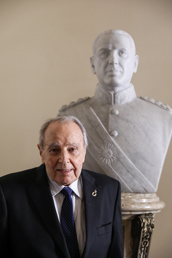 Murió Domingo Liotta, creador del primer corazón artificial y médico de Perón