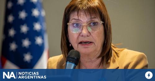 Chocó la camioneta de la Policía Federal en la que viajaba Bullrich