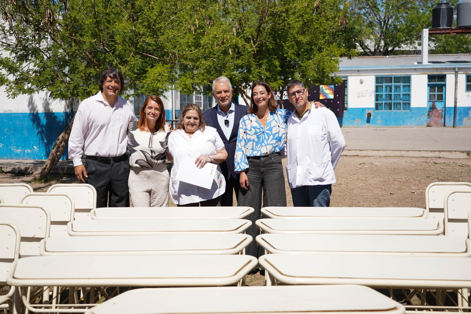 Alak encabezó la entrega de equipamiento y la puesta en valor de una escuela de Olmos