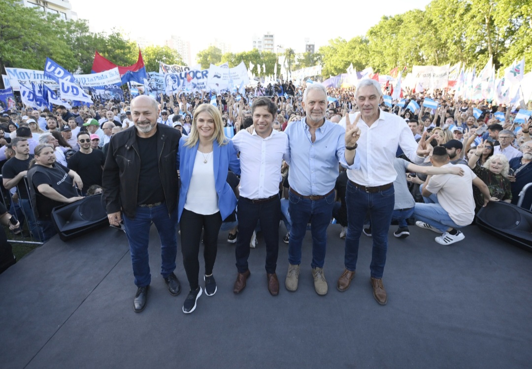 LA PLATA *Kicillof: “Sigamos trabajando para construir el triunfo de Sergio Massa el 19 de noviembre”*