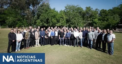 HAY OTRO CAMINO  Comunicado del Grupo de Intendentes de la Provincia de Buenos Aires del Movimiento Derecho al Futuro