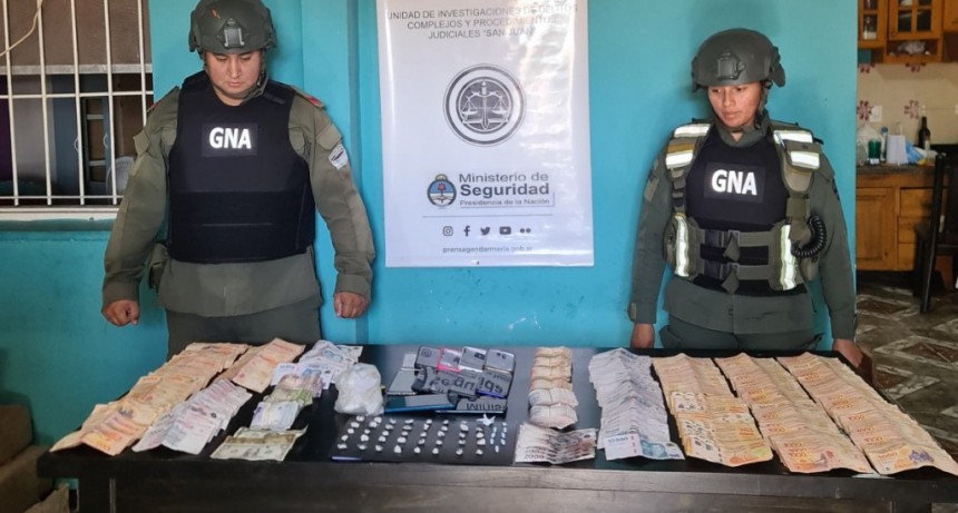 GENDARMERÍA SECUESTRÓ DROGA Y  DETUVO A CUATRO PERSONAS POR NARCOTRÁFICO EN SAN JUAN